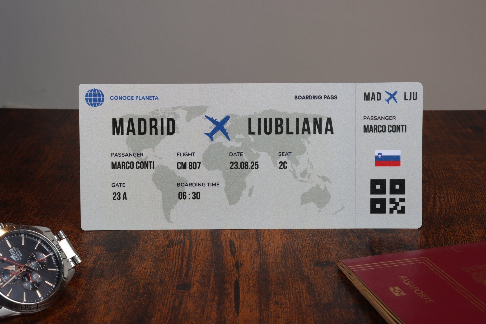 Boarding Pass minimalista de Eslovenia - Conoce el Planeta